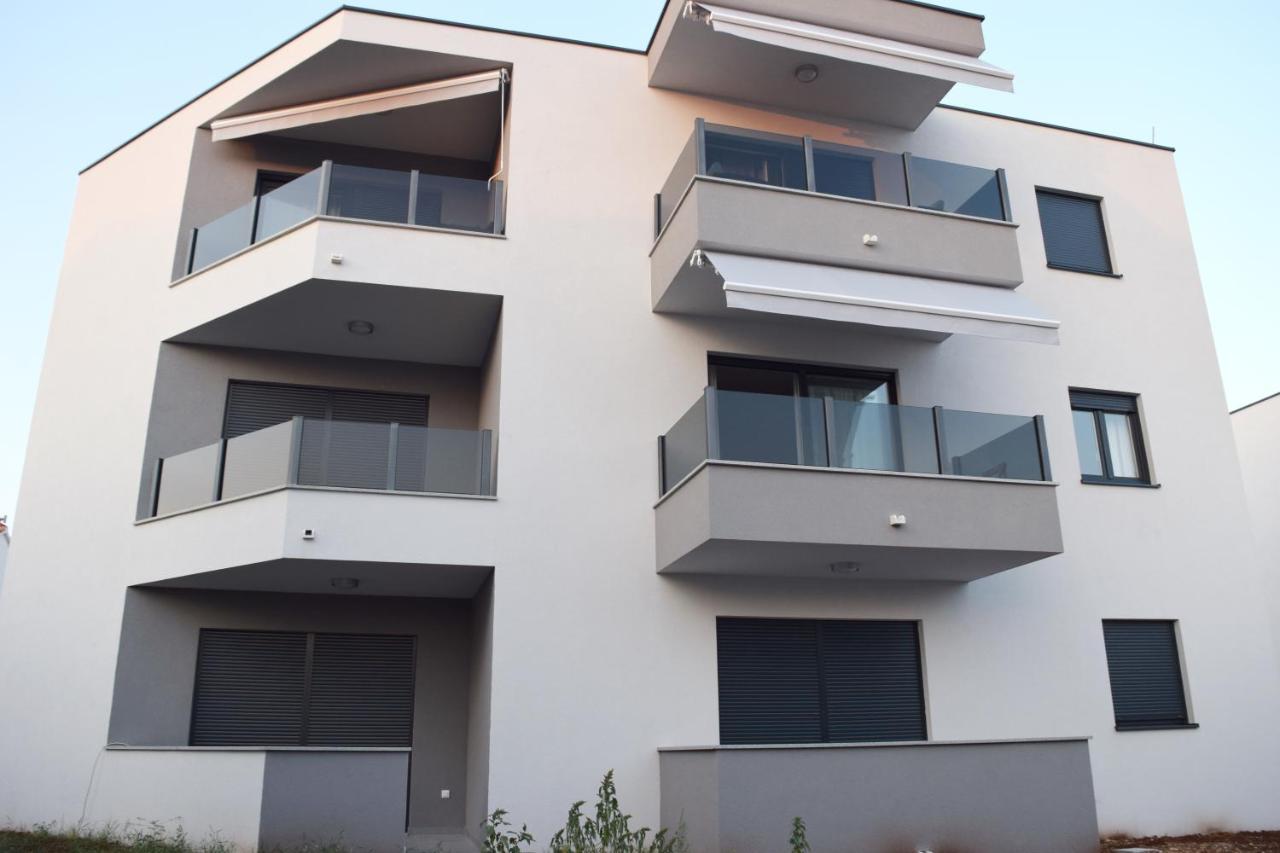 Luxury Apartment Ledo Рогозниця Екстер'єр фото
