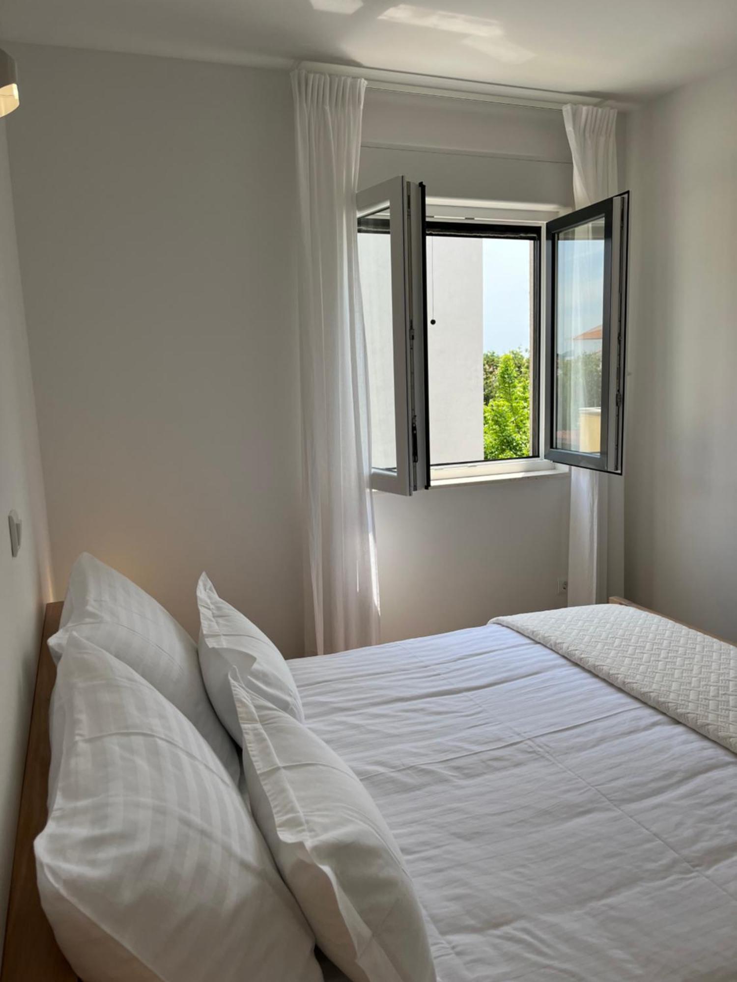 Luxury Apartment Ledo Рогозниця Екстер'єр фото