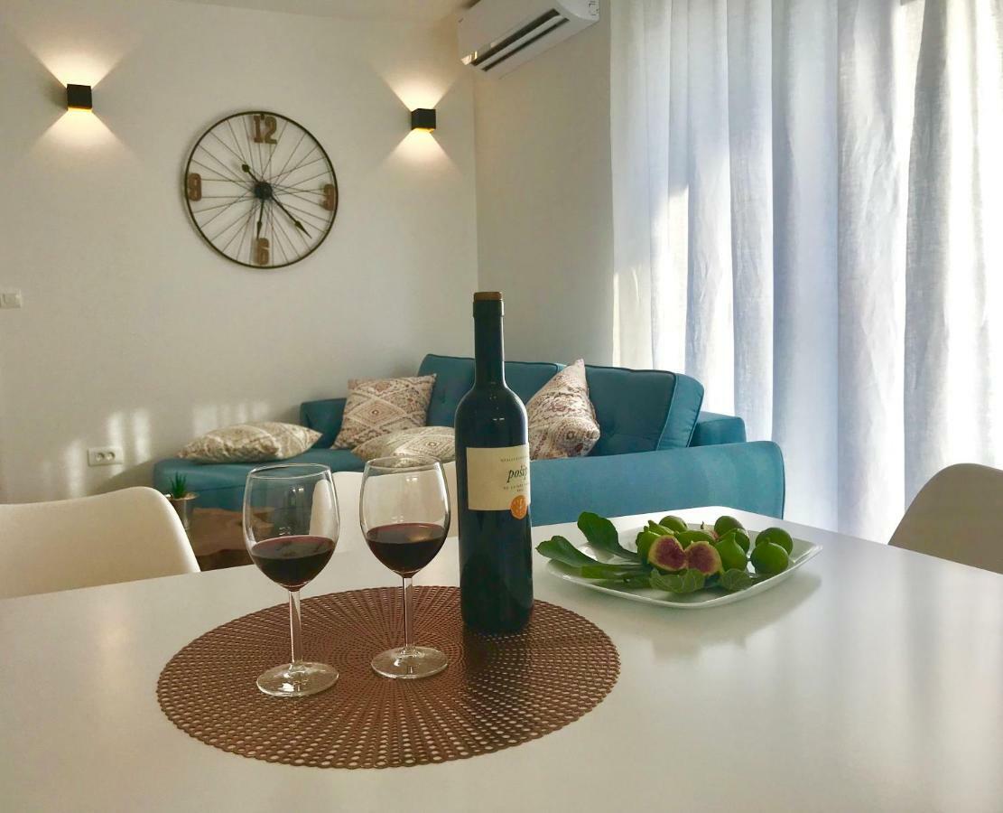 Luxury Apartment Ledo Рогозниця Екстер'єр фото